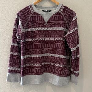 The North Face Nordic Printed Terry Crew Neck Sweatshirt Womens‎ Medium Maroon